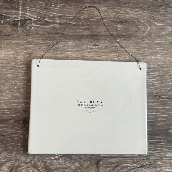 Rae Dunn "Mom's Kitchen" Ceramic Wall Hanging 6.75" - Picture 2 of 6